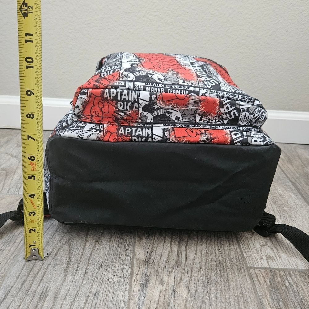 NWOT Marvel Comic Strip Backpack - Picture 4 of 13